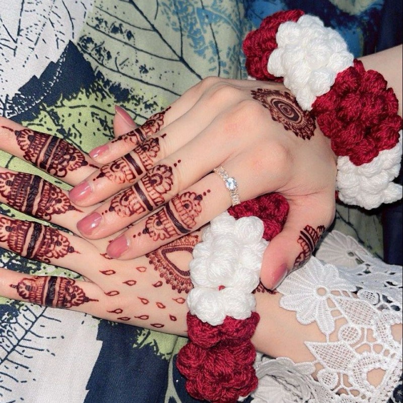 Crochet By Hijabi 🧶🎀 (@amna_tayyab25) | Snapchat Stories, Spotlight ...