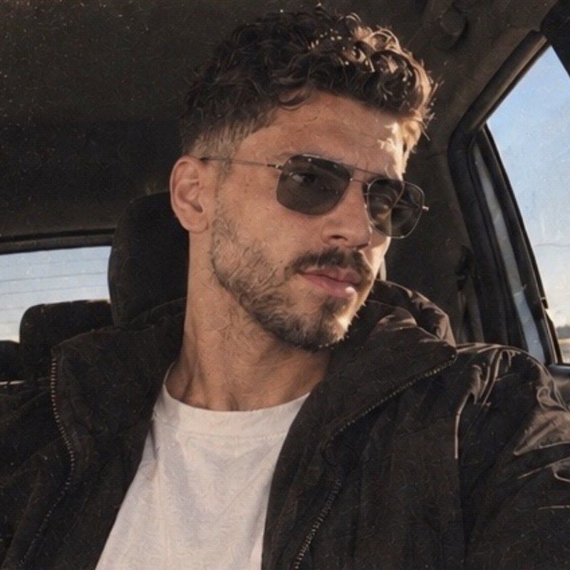 Asaad (@asaadardes) | Snapchat Stories, Spotlight & Lenses