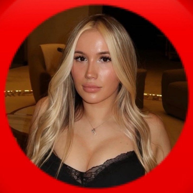 Azra Api 2 Azra Lifts (@azra_lift) | Snapchat Stories, Spotlight & Lenses