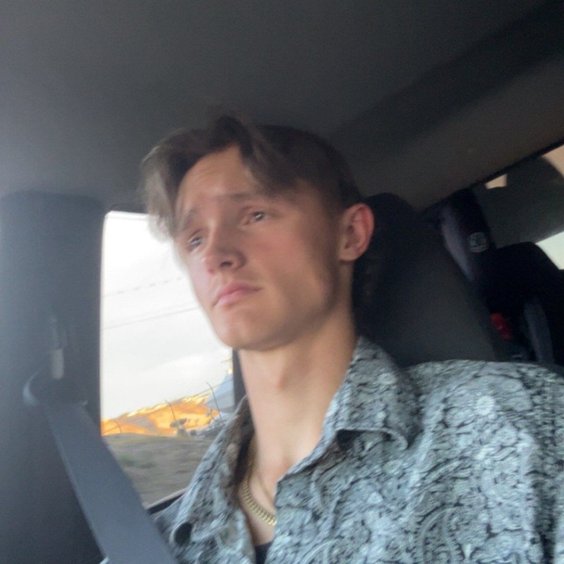 Blake (@blakesky31) | Snapchat Stories, Spotlight & Lenses