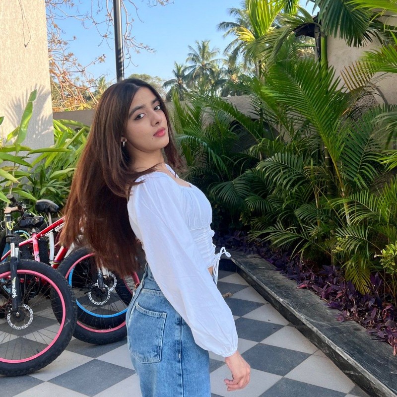 Aleena🌶 (@ellie_naah) | Snapchat Stories, Spotlight & Lenses