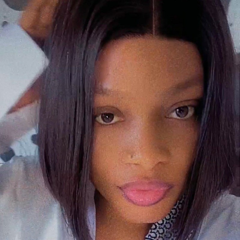 Favour Queen (@favourmimi2026) | Snapchat Stories, Spotlight & Lenses
