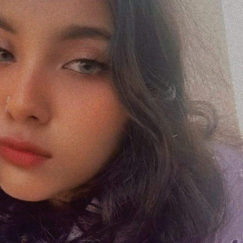 Felza Ayn (@felzaayn) | Snapchat Stories, Spotlight & Lenses
