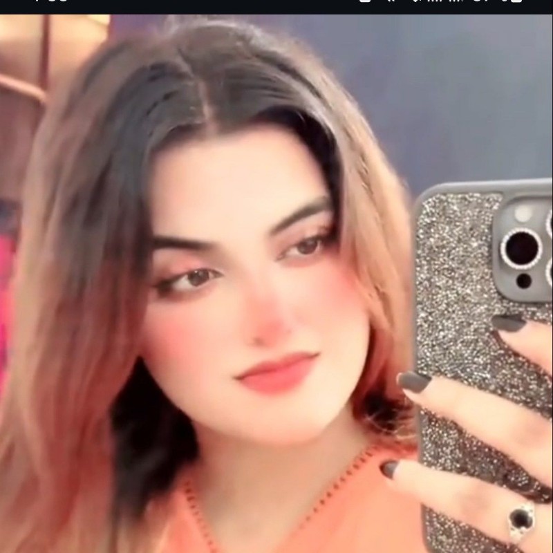 Maryam Nageen (@firoza0099) | Snapchat Stories, Spotlight & Lenses