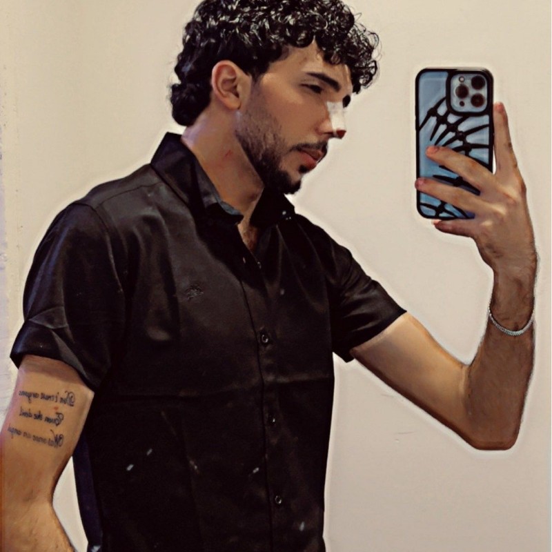 halloy_7 ajii (@gurga_3arab) | Snapchat Stories, Spotlight & Lenses