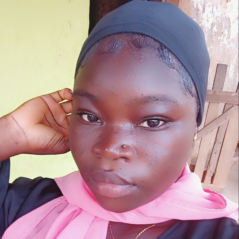 Haneefah🧕💕 (@haneefah_anike) | Snapchat Stories, Spotlight & Lenses