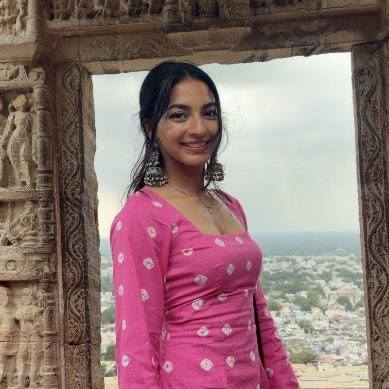 Riya Yadav (@imyadav.riya) | Snapchat Stories, Spotlight & Lenses