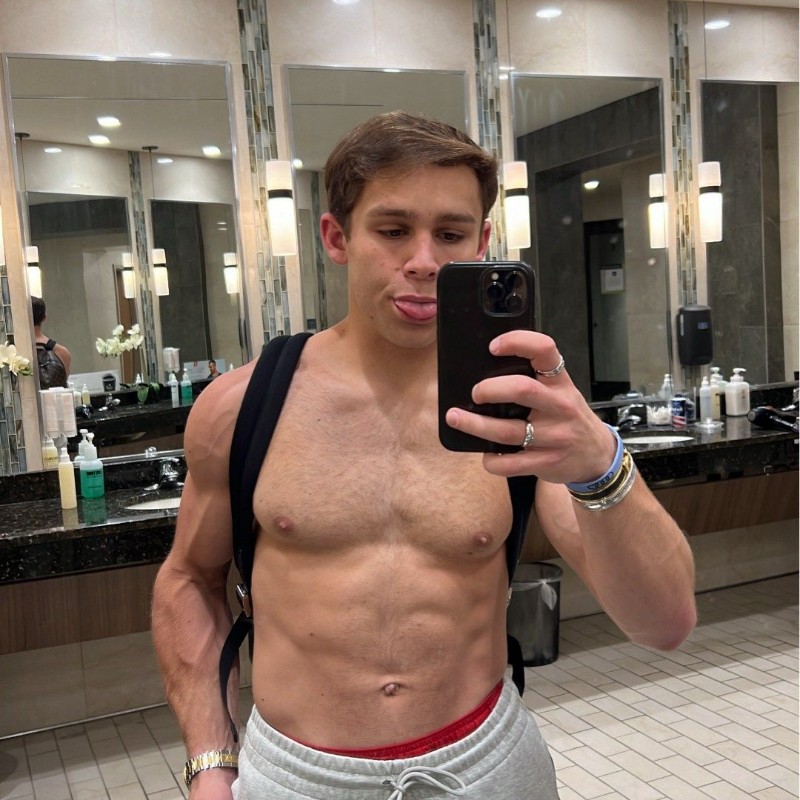 Daniel Ex Rivers Daniel Rivers (@itsdanielrivers) | Snapchat Stories, Spotlight & Lenses