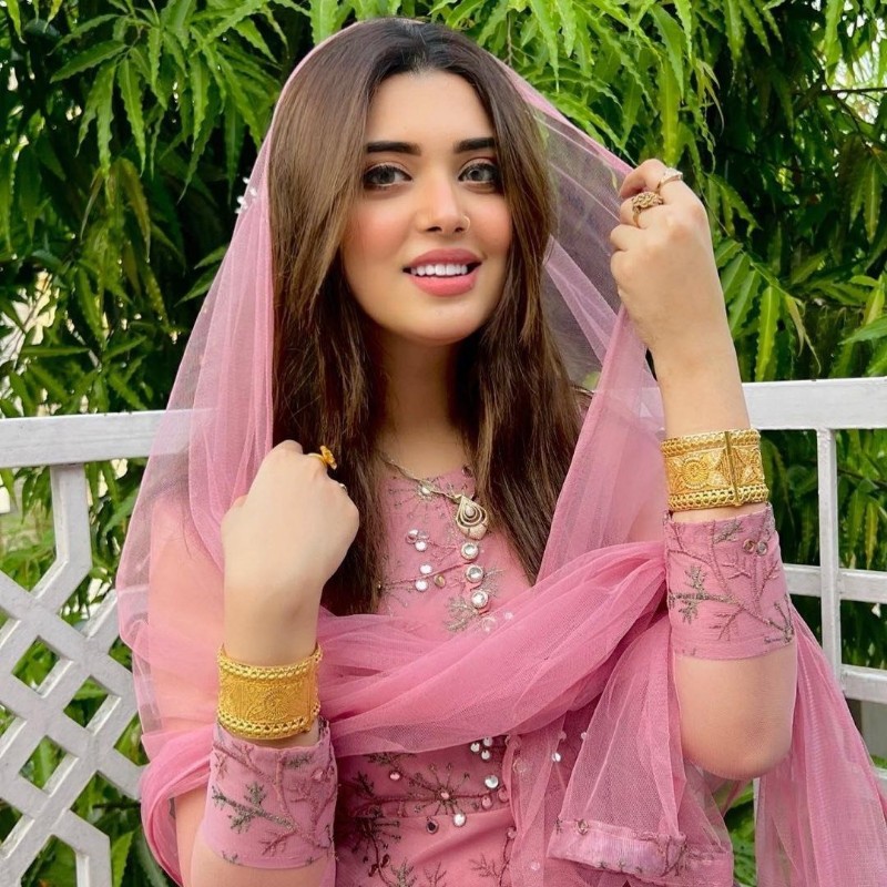 Kanwal Aftab (@kanwal.1355) | Snapchat Stories, Spotlight & Lenses