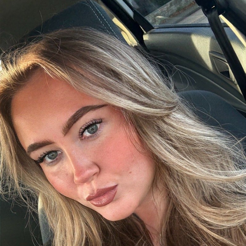 Kt x (@katiegardinerx) | Snapchat Stories, Spotlight & Lenses