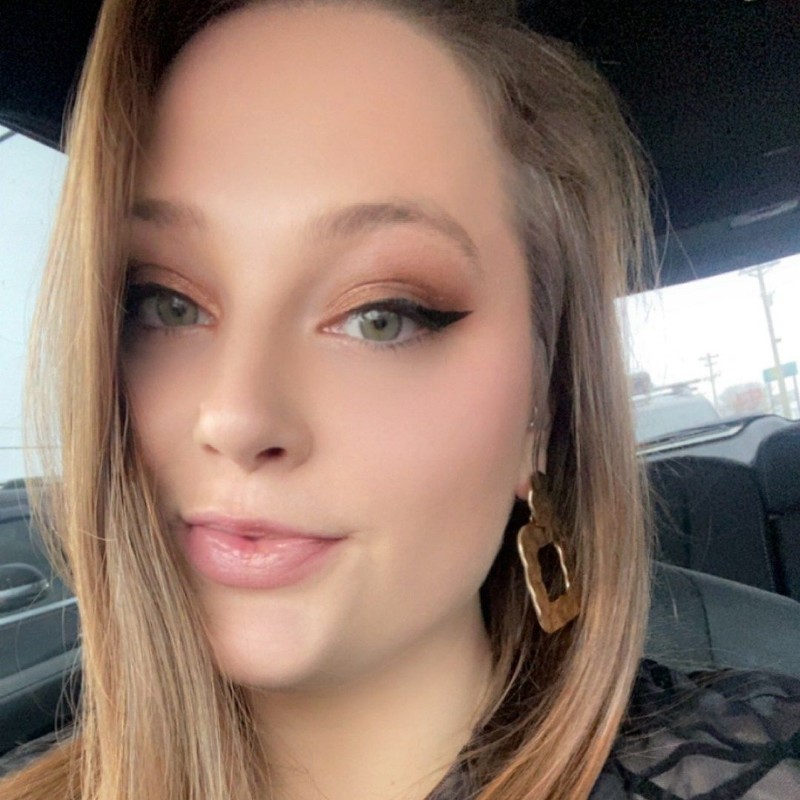 Loriann (@loriann6301) | Snapchat Stories, Spotlight & Lenses