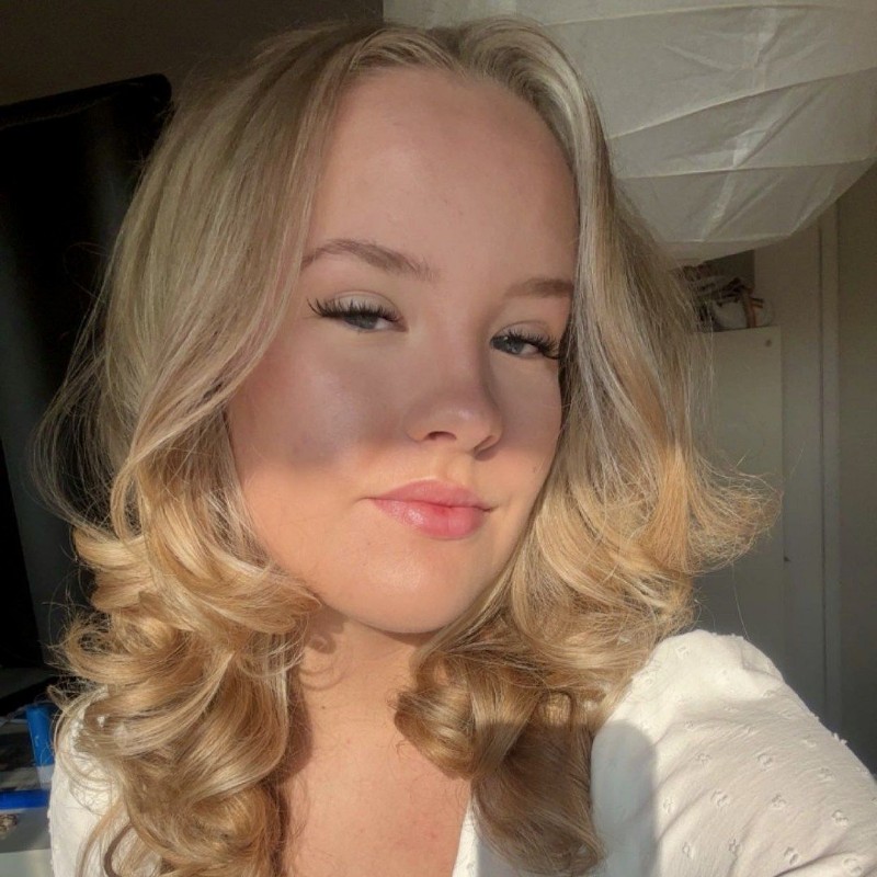 Matilde Lens Matilde Hordvik (@matildesoh) | Snapchat Stories, Spotlight & Lenses