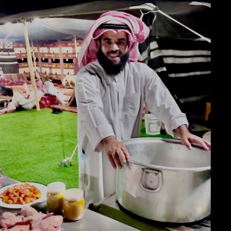 مشعل هايف (ابو نورا) (@meshal_550) | Snapchat Stories, Spotlight & Lenses