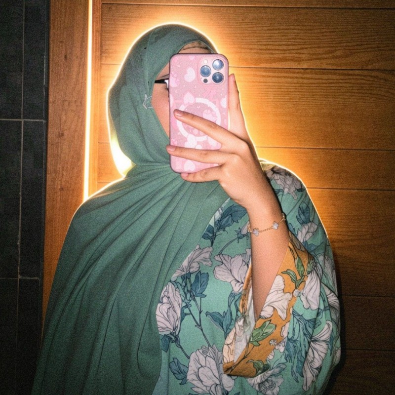 Musfi🌸 (@musfirah_hh) | Snapchat Stories, Spotlight & Lenses