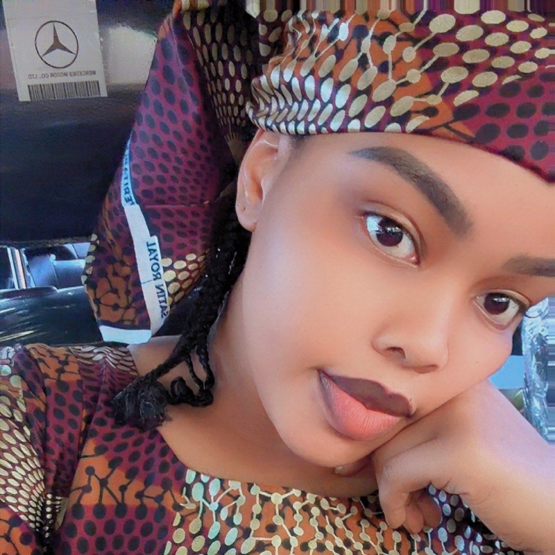 Nafisa Alii 🤍 (@nafisatuu) | Snapchat Stories, Spotlight & Lenses