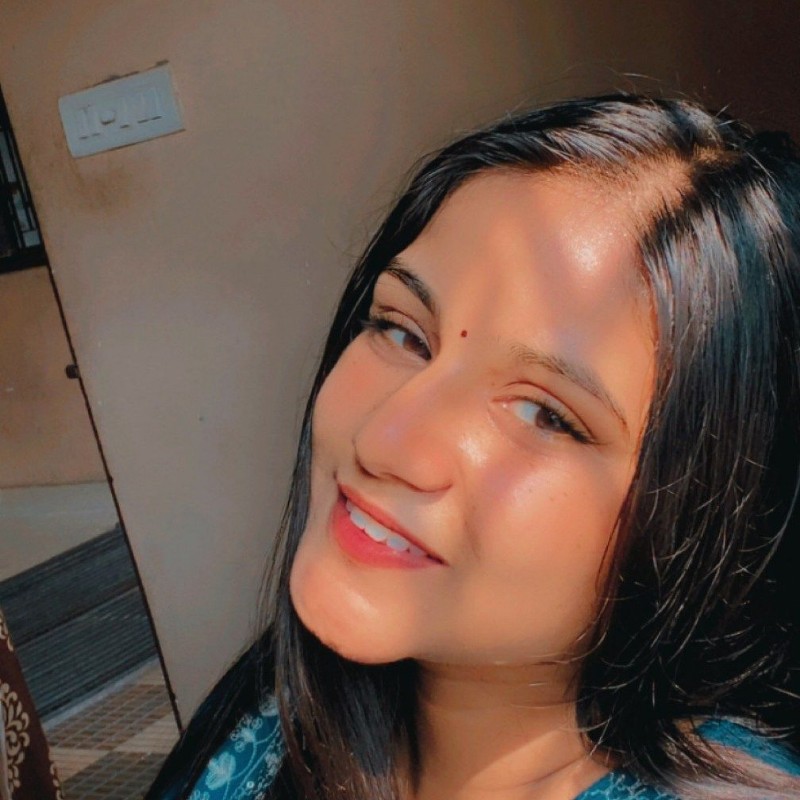 Nisha (@ooyenisha) | Snapchat Stories, Spotlight & Lenses