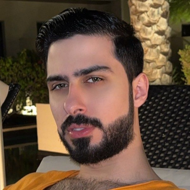 Api Rifahat رفعت 👶🏻 (@rifaat.48) | Snapchat Stories, Spotlight & Lenses