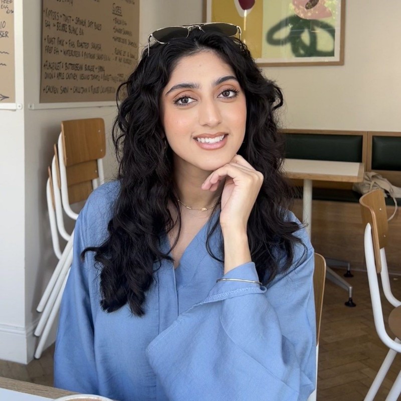 saima_.i (@saima_islam) | Snapchat Stories, Spotlight & Lenses