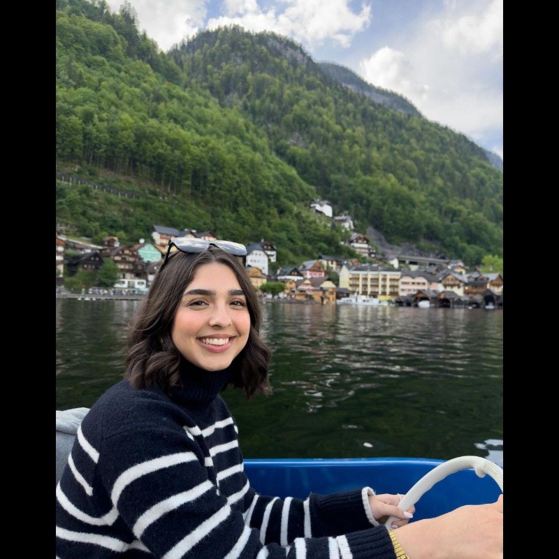Saniya Farrukh (@saniyafarukhoff) | Snapchat Stories, Spotlight & Lenses