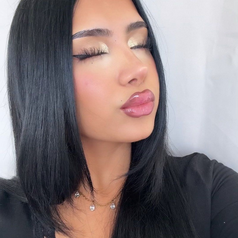 shakila (@shak_crs) | Snapchat Stories, Spotlight & Lenses