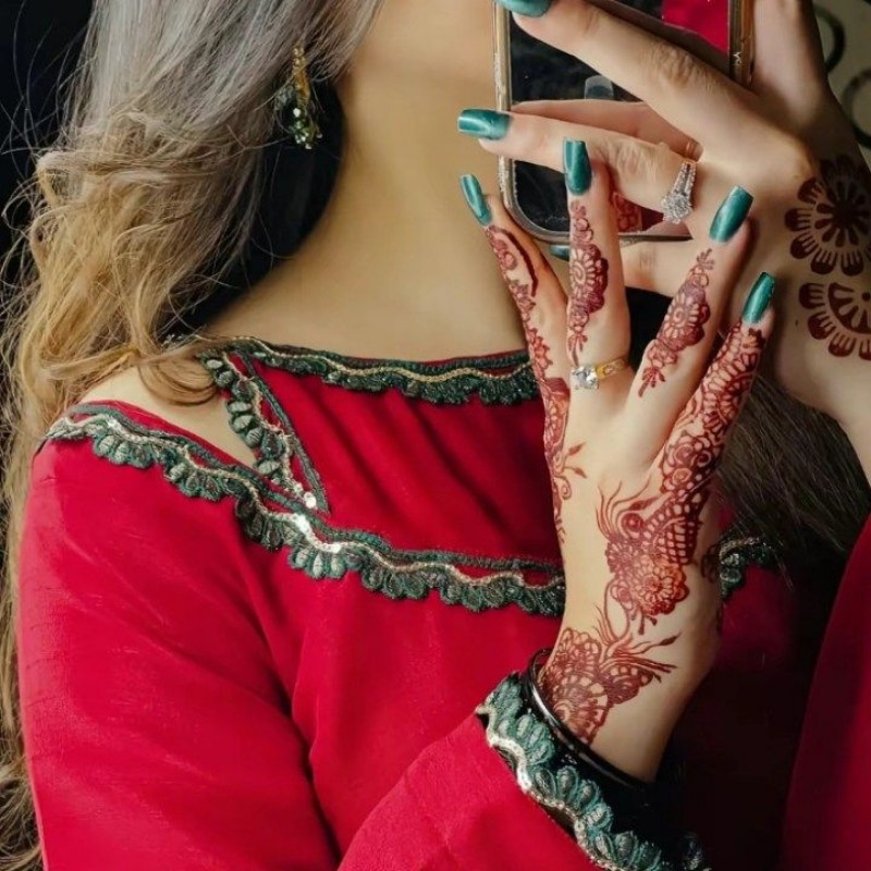 Shama Khan (@shamsaa_khan) | Snapchat Stories, Spotlight & Lenses