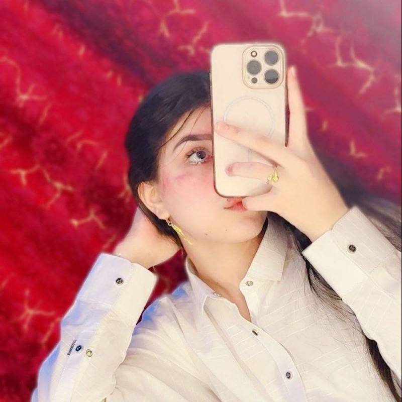Honey 🍯 (@shazia_barek) | Snapchat Stories, Spotlight & Lenses