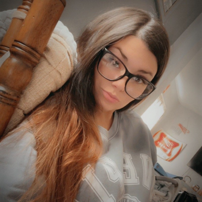 Shelby Lynn (@shelby_lynn3180) | Snapchat Stories, Spotlight & Lenses