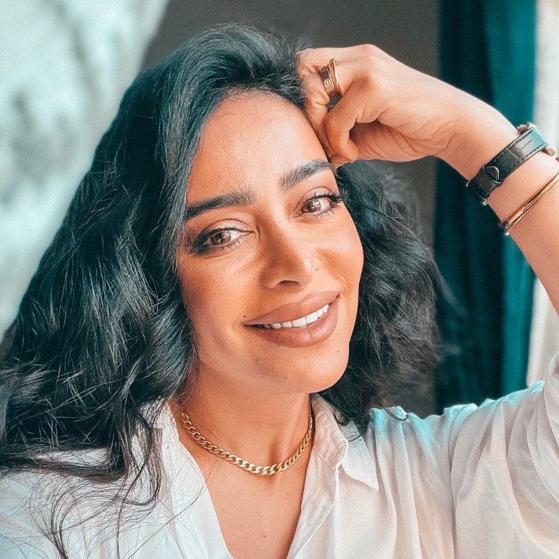 Sheren Api Shereen Rafie (@shereyboutique) | Snapchat Stories, Spotlight & Lenses