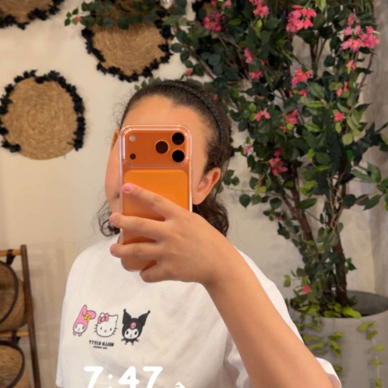 Thara elfiture (@tharaelfiture) | Snapchat Stories, Spotlight & Lenses