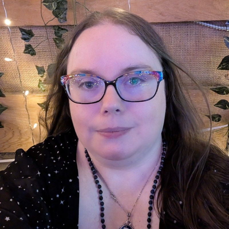 April Browning Sew Magick (@theaprilkitten) | Snapchat Stories ...