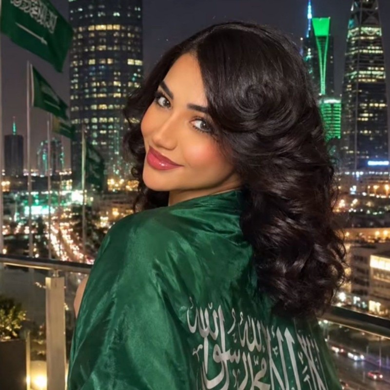Reema Api ريما الزهرانيREEMA ALZAHRANI (@vttll1) | Snapchat Stories, Spotlight ...