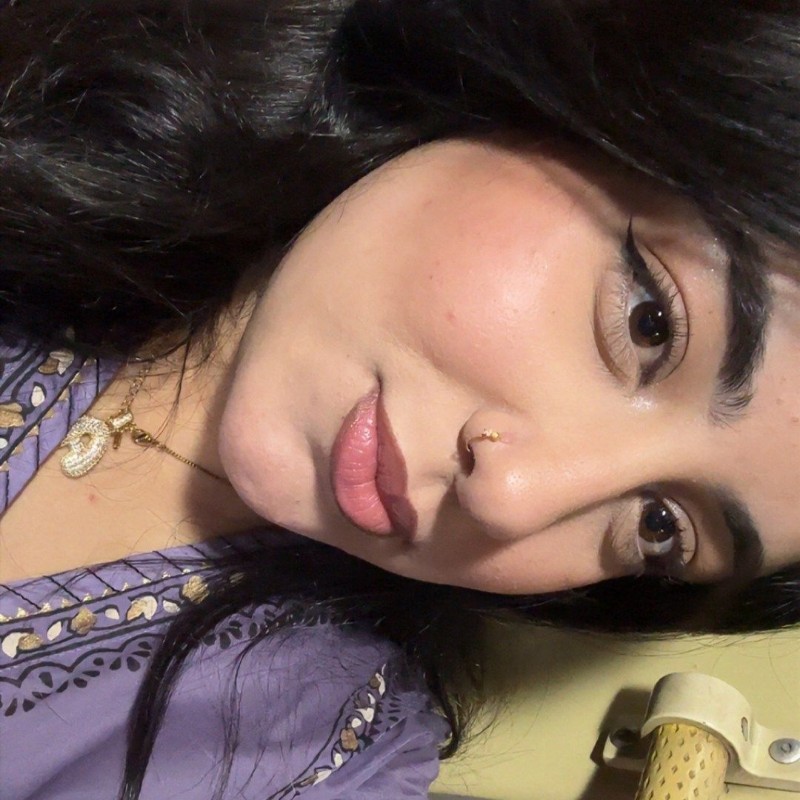 Areeba (@aa_reeba) | Snapchat Stories, Spotlight & Lenses