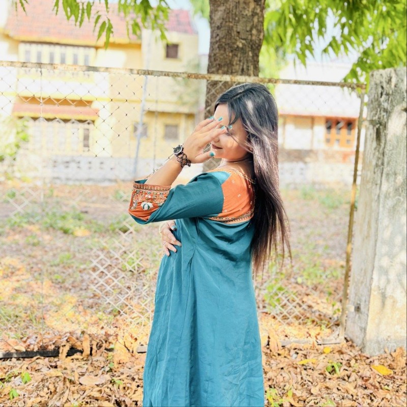 Aashi Api Aashi ️👑 Desai 9094 (@aashi20257823) | Snapchat Stories, Spotlight & Lenses