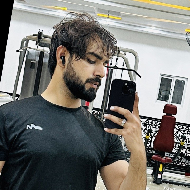 Adeel (@adee_arg) | Snapchat Stories, Spotlight & Lenses