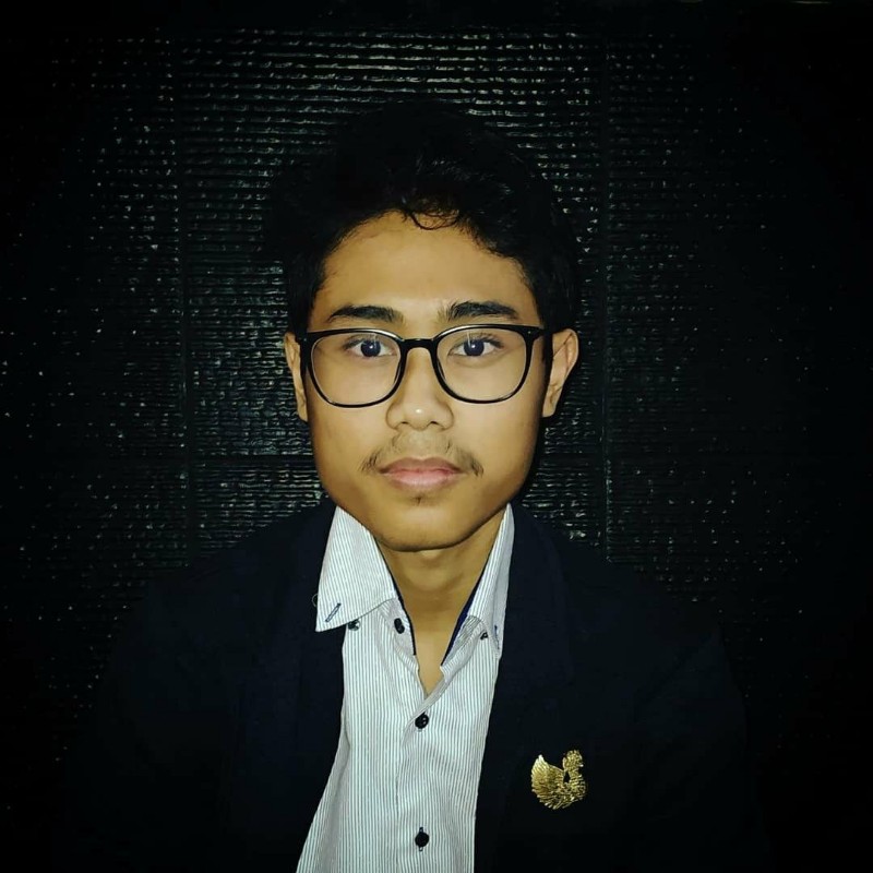 Rizky Adi (@adiriz.q) | Snapchat Stories, Spotlight & Lenses