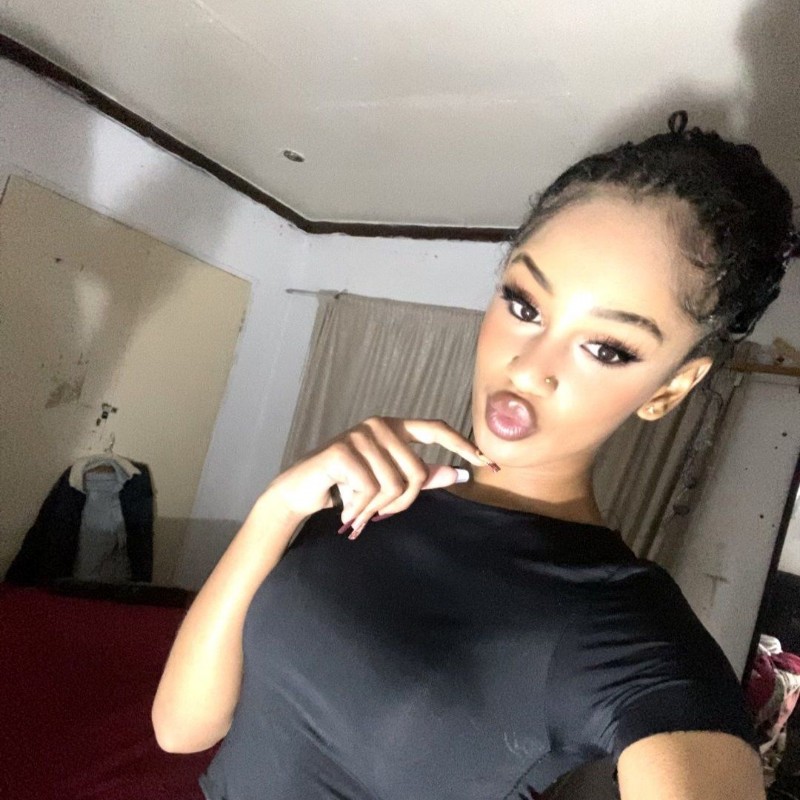 Aisha Ulhaq (@aishah_ulhaq) | Snapchat Verhalen, Spotlight en Lenzen