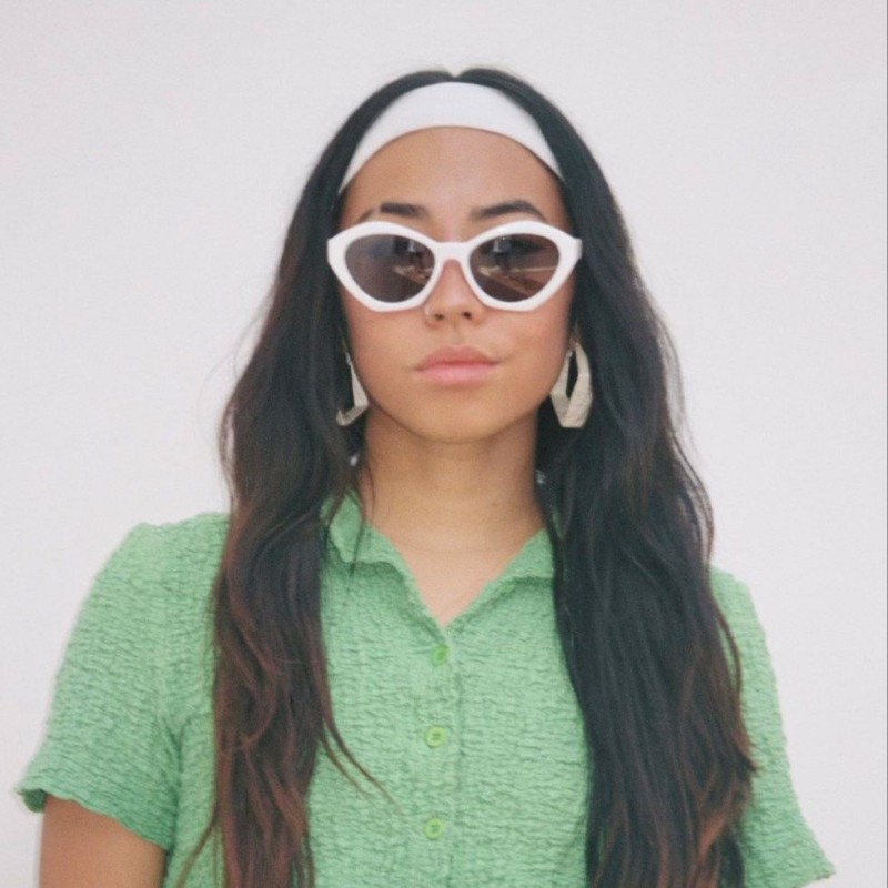 ALASKA YOKOTA ( alaskafornia) Snapchat Stories, Spotlight & Lenses