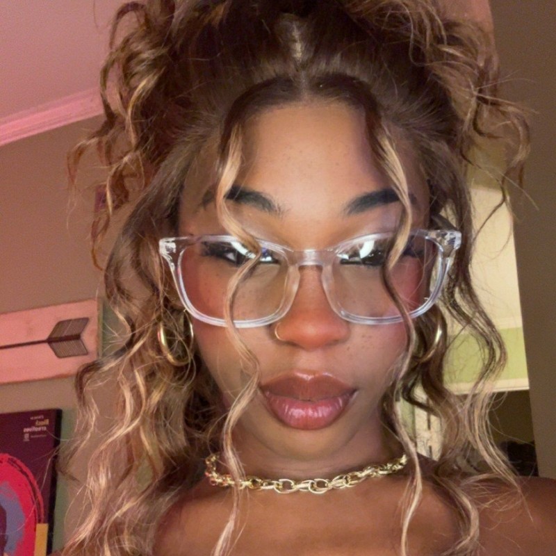 Alli Fitz (@allifitzsnaps) | Snapchat Stories, Spotlight & Lenses