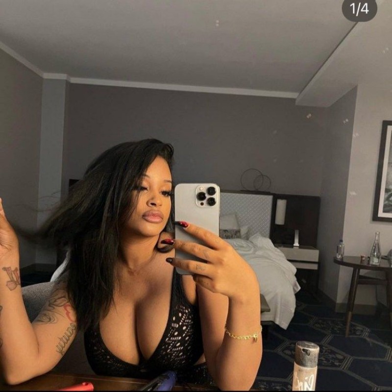 Amanda Connors (@amandaconnorslo) | Snapchat Stories, Spotlight & Lenses