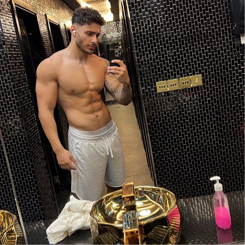 Amir Narad (@amirnarad) | Snapchat Stories, Spotlight & Lenses