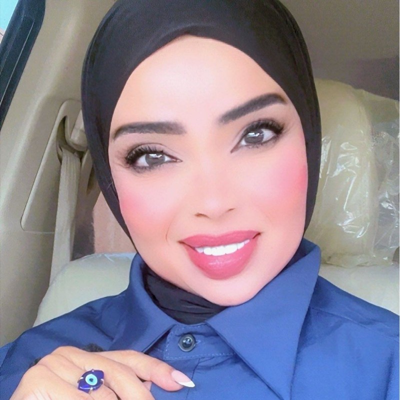﮼المـحامـية ﮼آمـنة الـمزروعيـة (@amna_lawayar) | Snapchat Stories ...