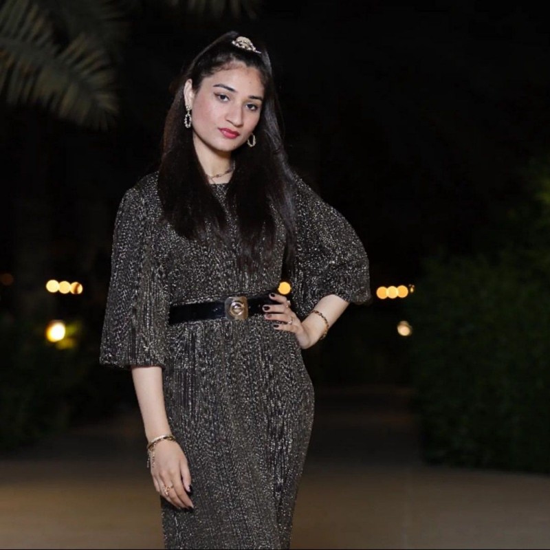 Amna Riaz 👑🇦🇪 ♓️ (@amnariaz19978) | Snapchat Stories, Spotlight & Lenses