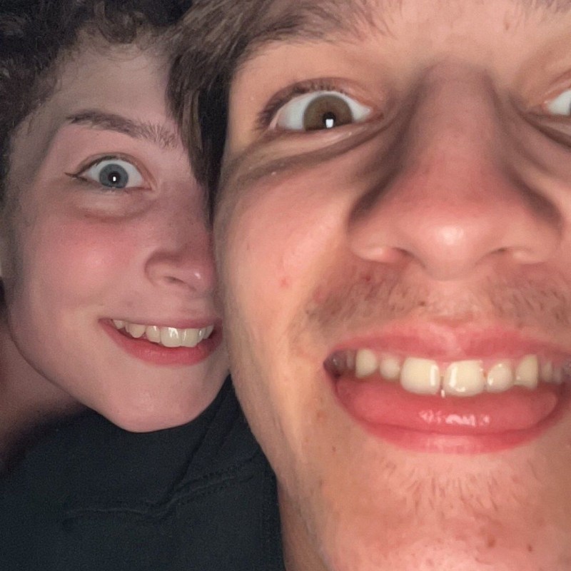 Riv ! (armwater) Snapchat Stories, Spotlight & Lenses