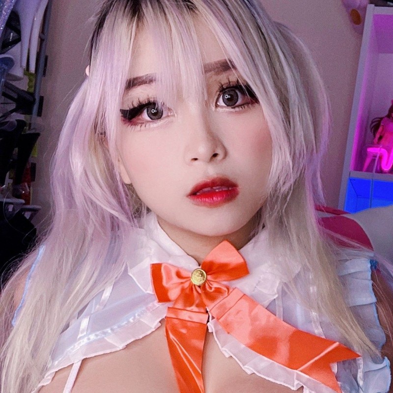 AsianBunnyx ( asianbunnyxo) Snapchat Stories, Spotlight & Lenses