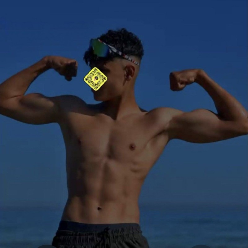 𝓐𝓑𝓓𝓞 (@aziz-0zz) | Snapchat Verhalen, Spotlight en Lenzen