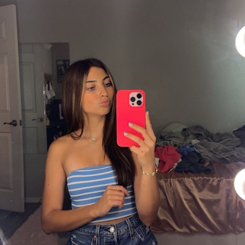 bella🥱🦋 (@bellalynn.26) | Snapchat Stories, Spotlight & Lenses