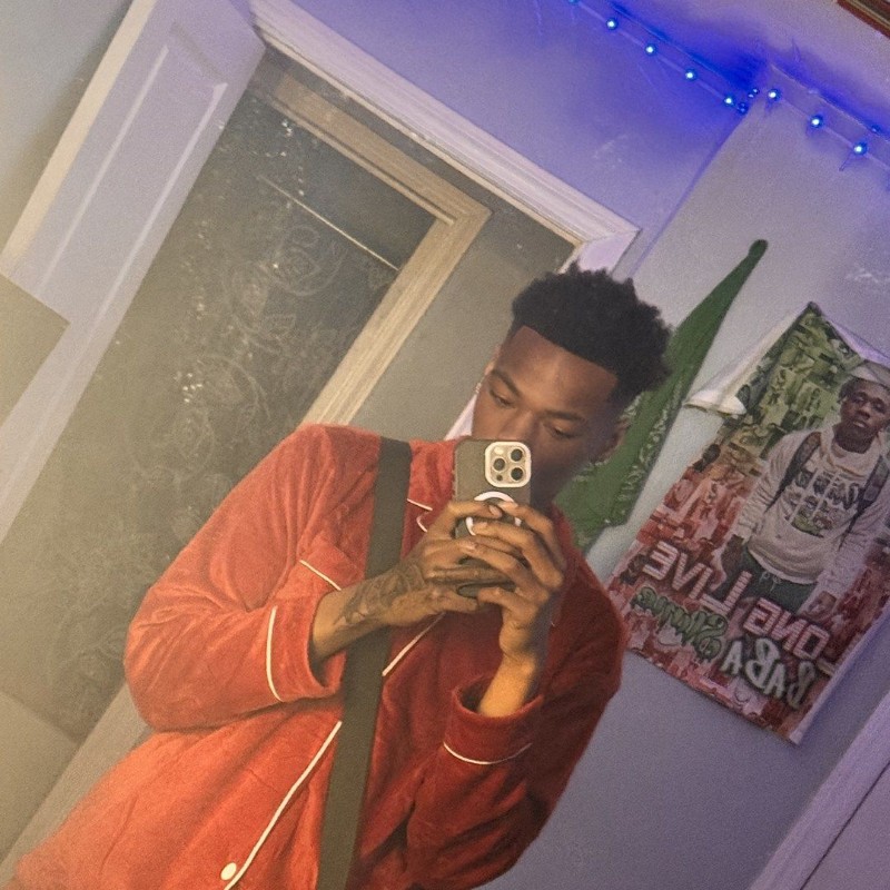 Big Buckzz (@bigbuckzzbrando) | Snapchat Stories, Spotlight & Lenses