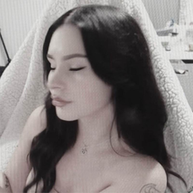 britt ッ (@bittyfps) | Snapchat Stories, Spotlight & Lenses