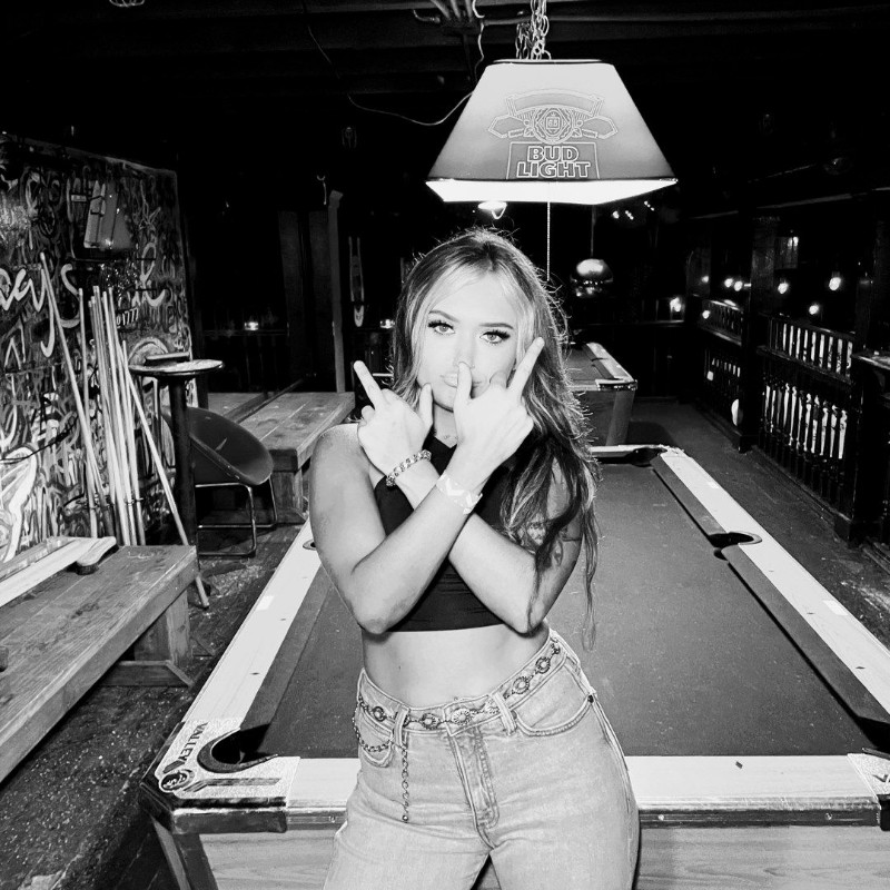 Blu 🤪 (blu_newman) Snapchat Stories, Spotlight & Lenses