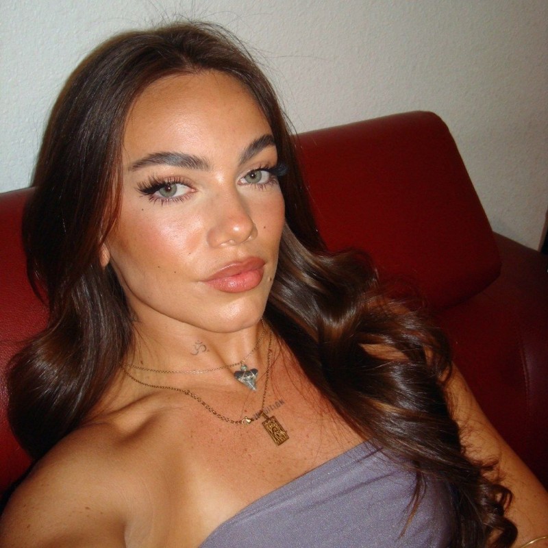 Bobbie Davis (@bobbiesux) | Snapchat Stories, Spotlight & Lenses